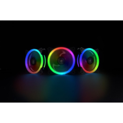 Aerocool Rev RGB Pro. Kit da 3 ventole Rev RGB da 120mm con Led RGB e relativo controller