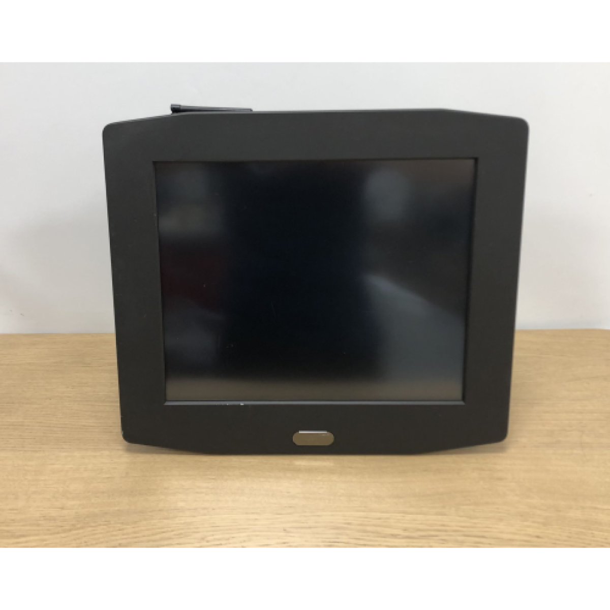 all-in-one-ricondizionato-senortech-ipos-7a-17-touch-core-i7-6500u-ram-32gb-ssd-480gb-freedos--no-base--grado-b-