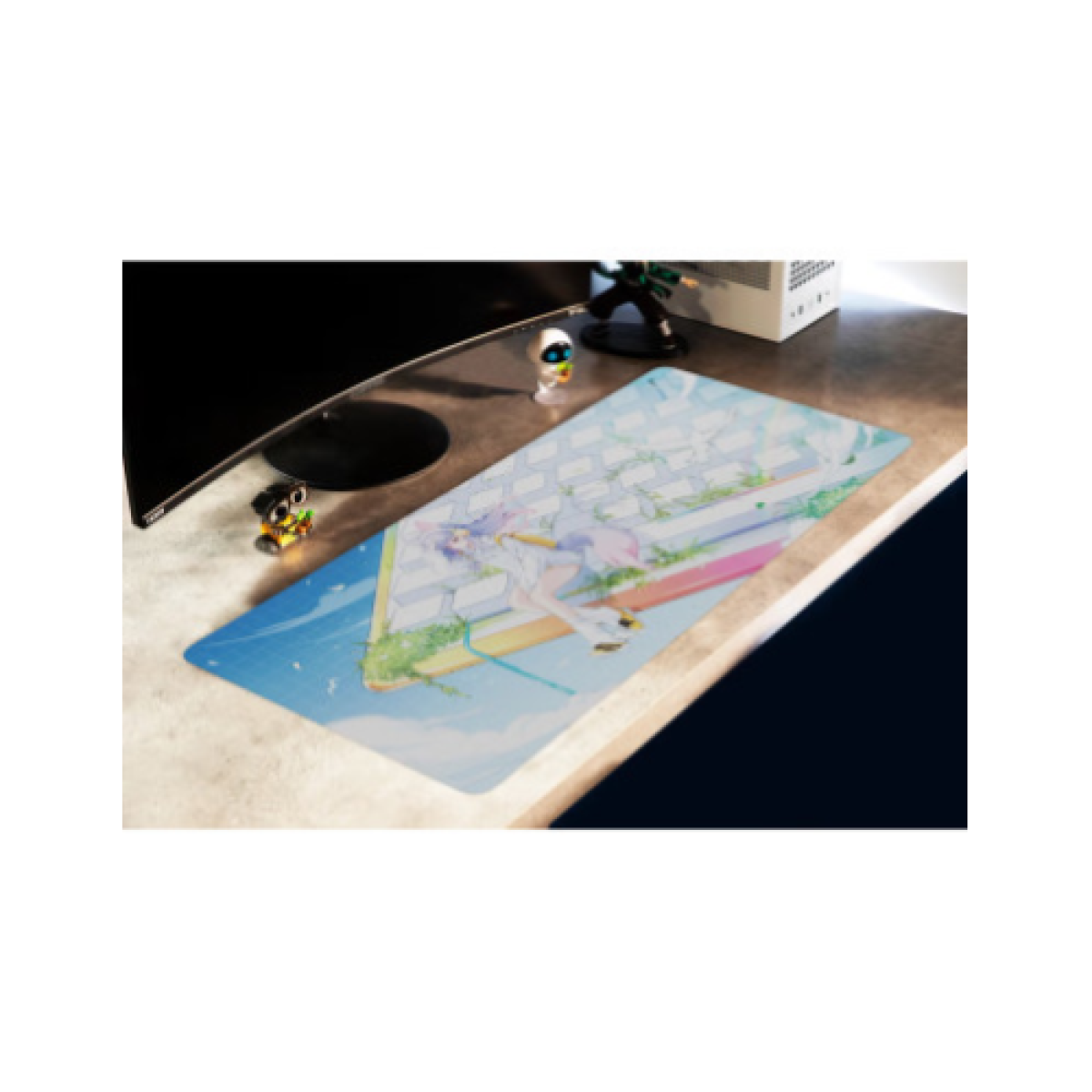 hyte-mouse-pad-yenkoes-artist-deskmat